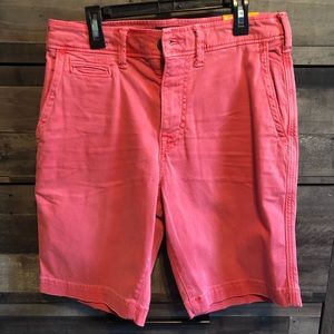 Men’s AE shorts new with tags....size 28